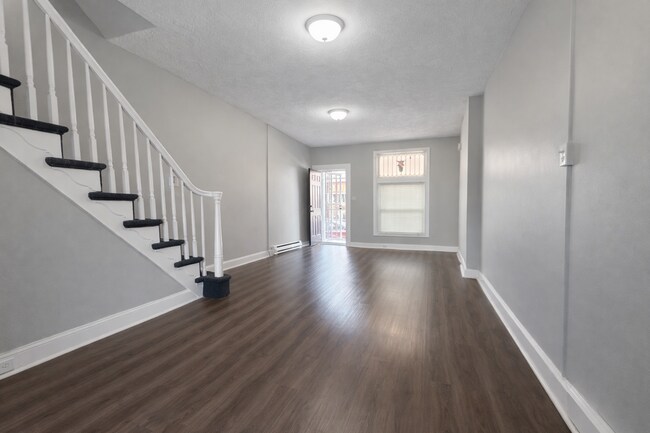Building Photo - 514 N Curley St