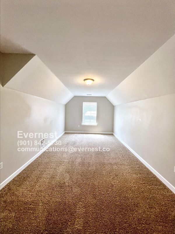 Building Photo - 8919 Kathryn Grace Dr