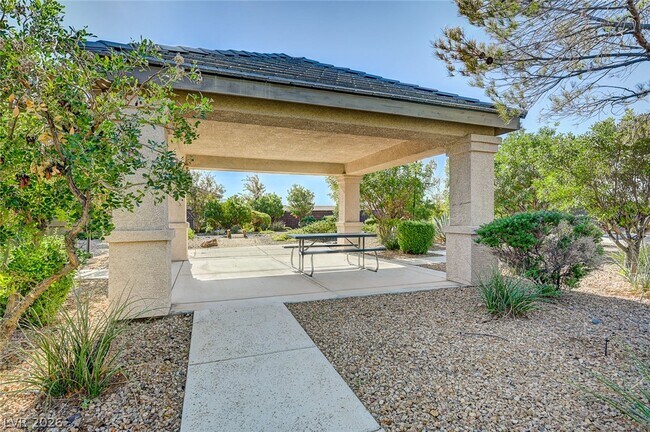 Building Photo - 9197 Grey Pebble Ct