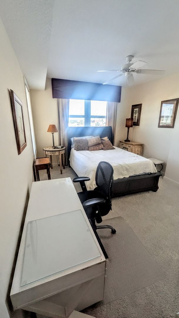 Building Photo - ANNUAL/SEASONAL/ SHORT-TERM TURNKEY FURNISHED- 2 /2 AT THE RENAISSANCE DOWNTOWN!!