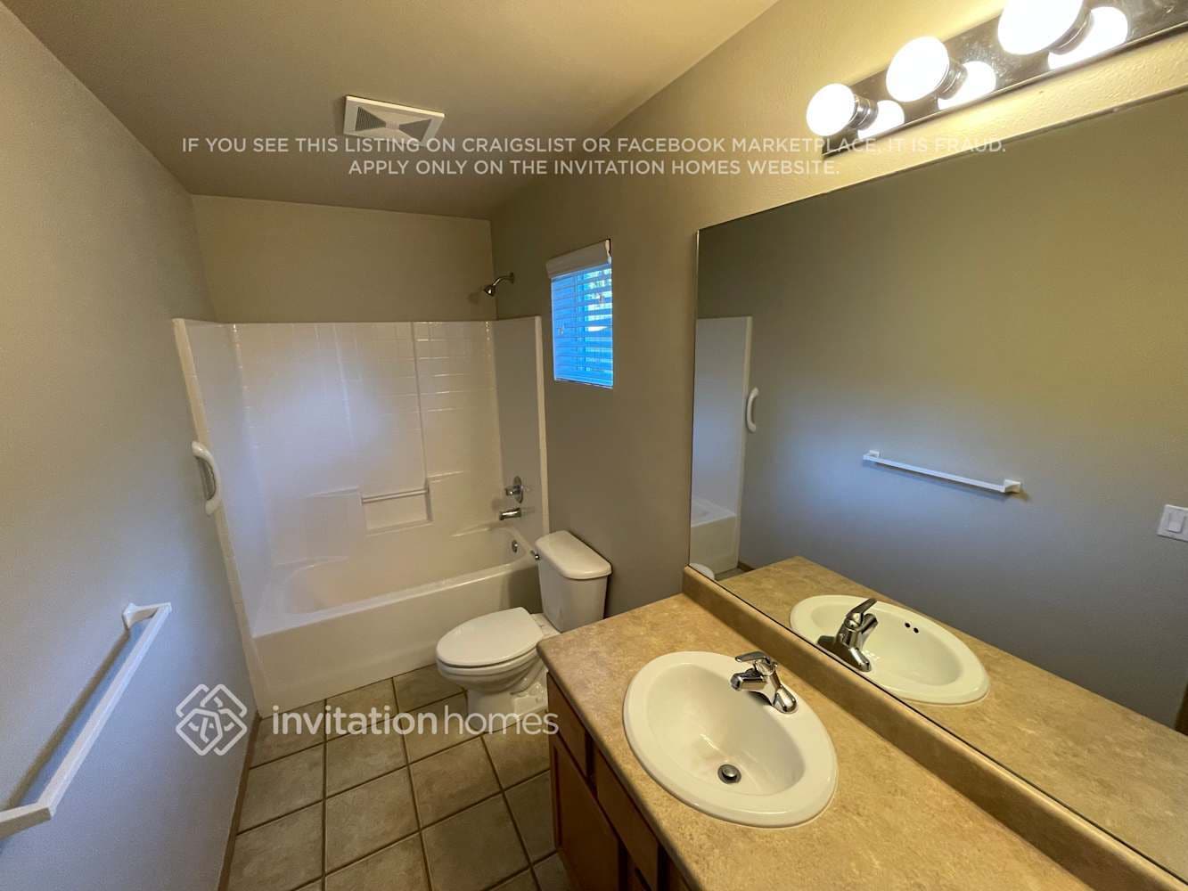 Building Photo - 15216 35th Dr SE