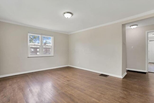 Building Photo - 1009 Lilley Ave