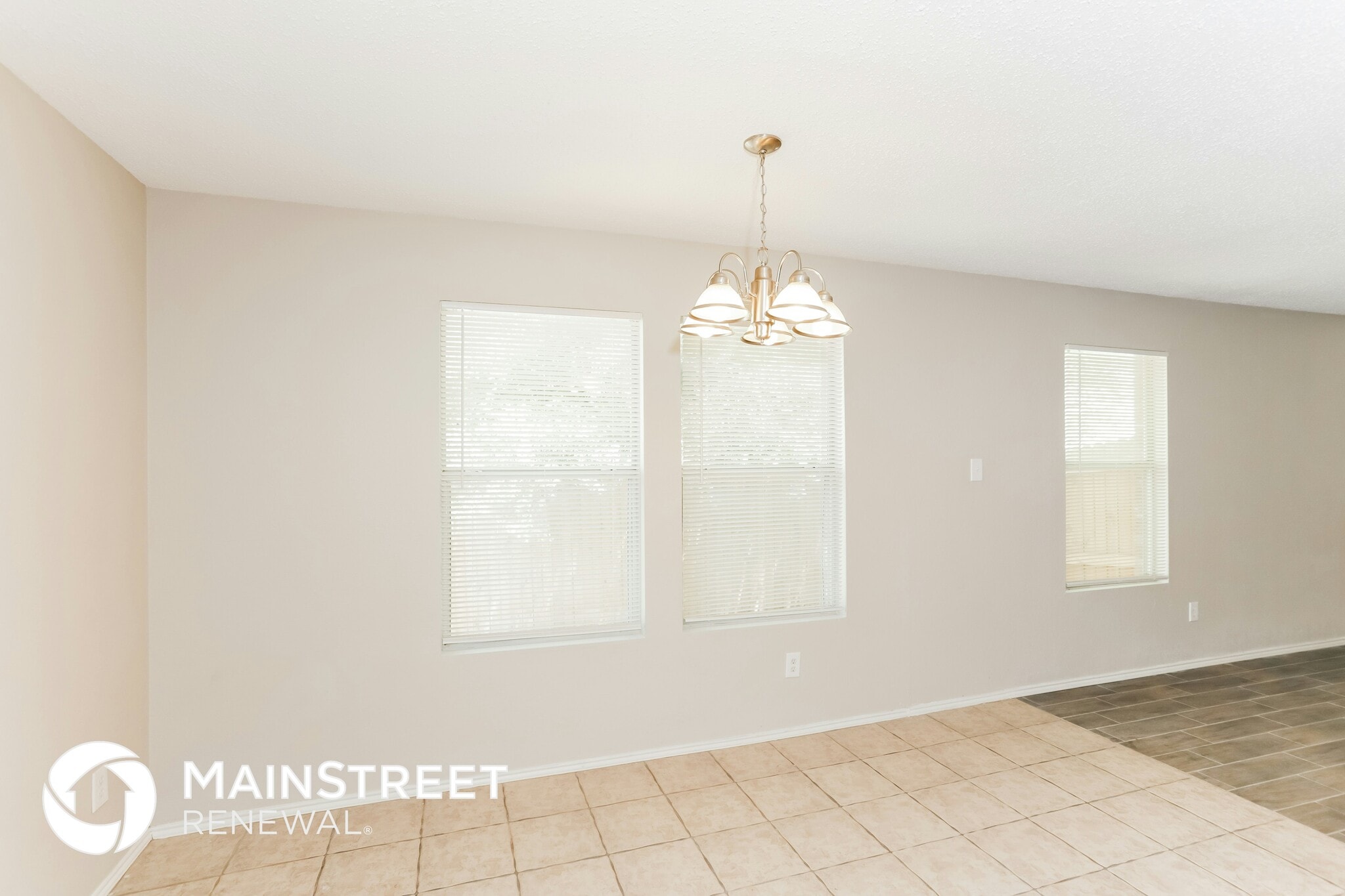 Building Photo - 805 Encino Dr