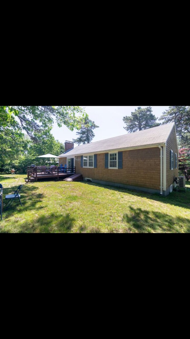 Building Photo - 76 Bay Rd