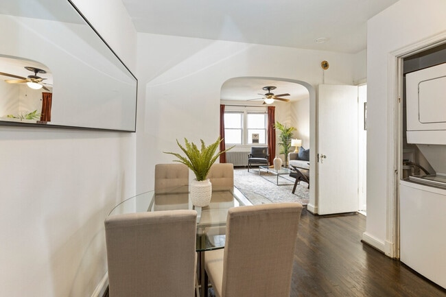 Building Photo - 1501 17th St SE