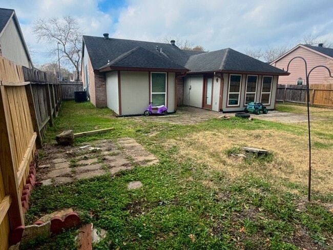 Building Photo - 22726 Melham Ln