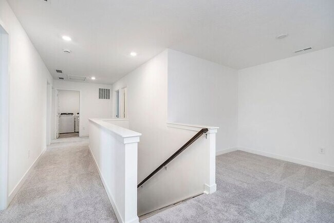 Building Photo - Brand New 5 Bedroom 3 Full Bath in Booming Westfield!