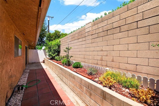 Building Photo - 901 N Citrus Dr