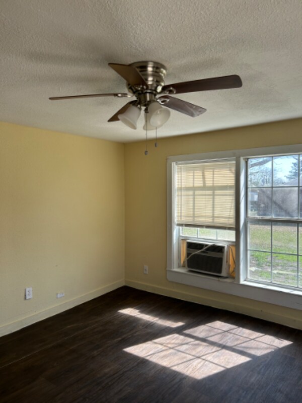 Building Photo - 507 Houston St