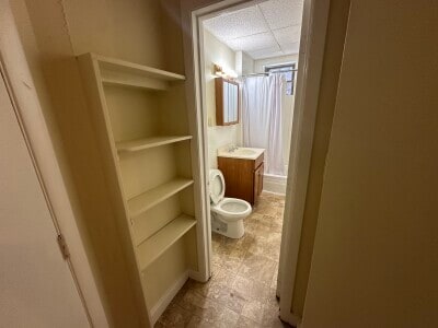 Building Photo - 82 Empire St