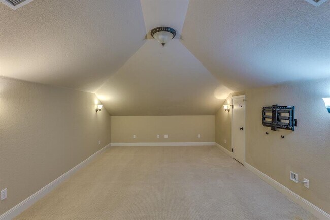 Building Photo - 11629 Woodland Hills Trail