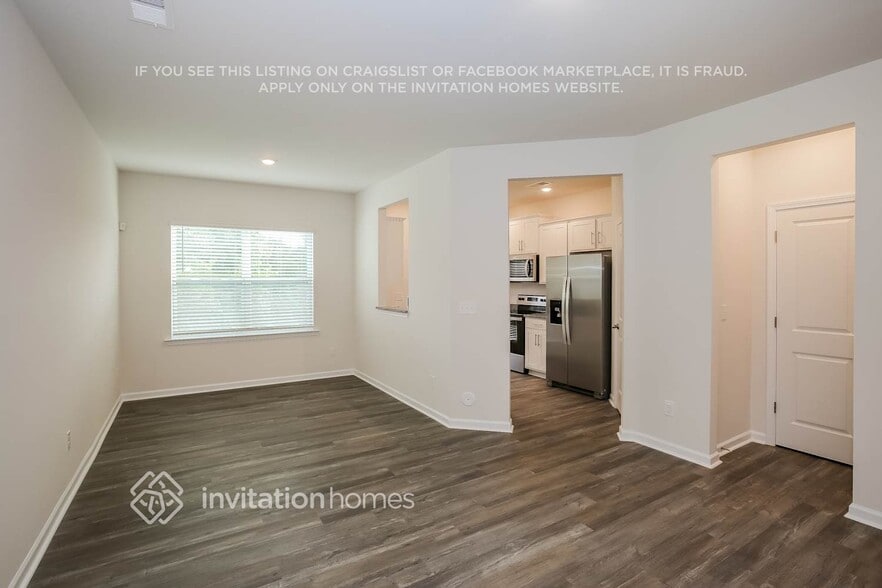 Building Photo - 11561 Brier Vlg Ln