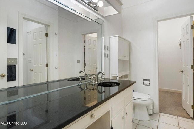 Building Photo - 246 Eastbrooke St