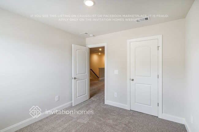 Building Photo - 142 Maybrook Dr