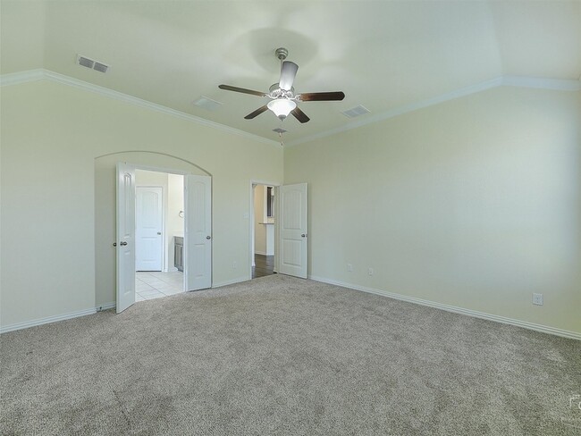 Building Photo - 11605 Champion Creek Dr
