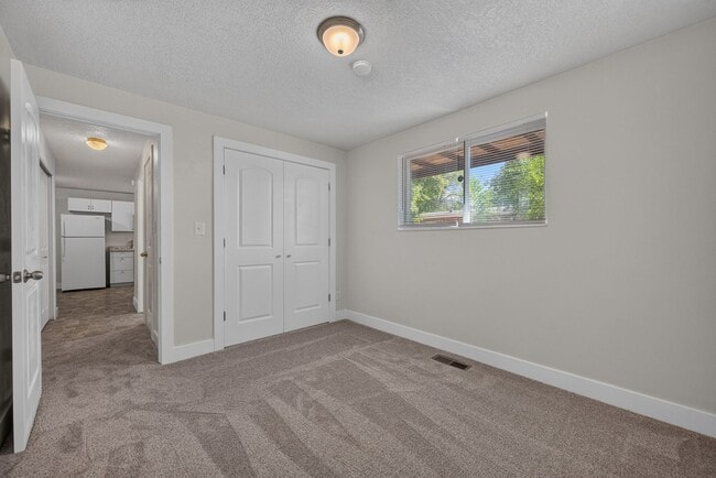 Building Photo - 349 N 800 E
