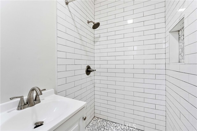 Building Photo - 2106 W Judith Ln