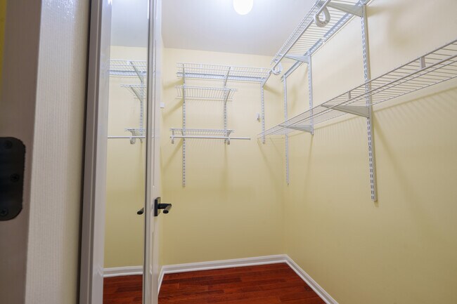Building Photo - 2673 S Embers Ln