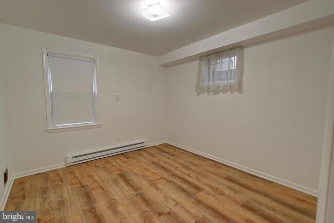 Building Photo - 3605 Dundee Driveway