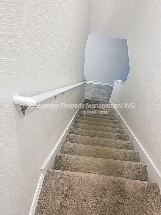 Building Photo - 11634 Woodleaf Dr