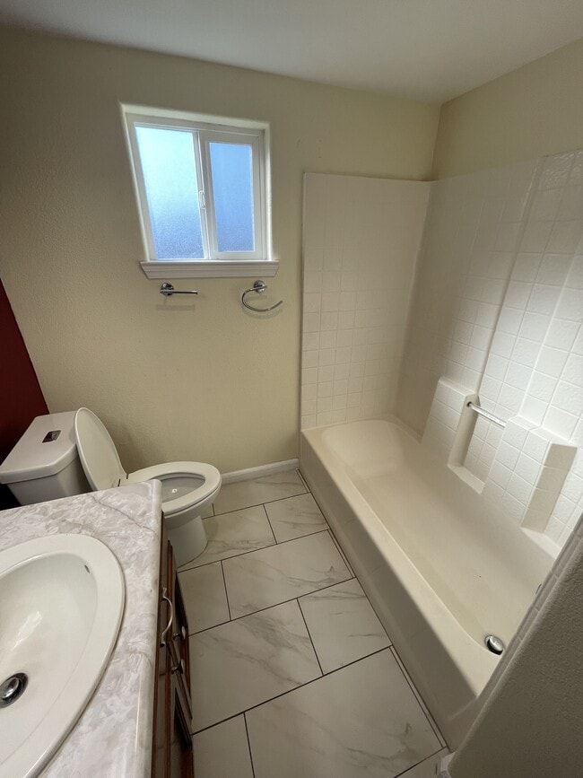 Building Photo - 8302 Bailey Rd