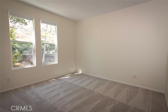 Building Photo - 6 Martino