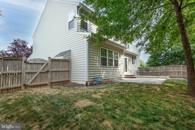 Building Photo - 4100 Presidential Hill Loop