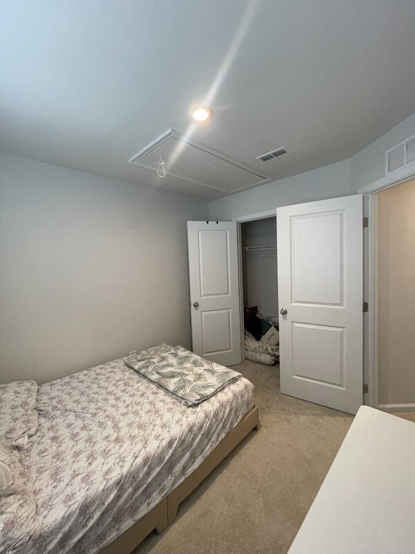 Building Photo - 29 Verdant Leaf Wy