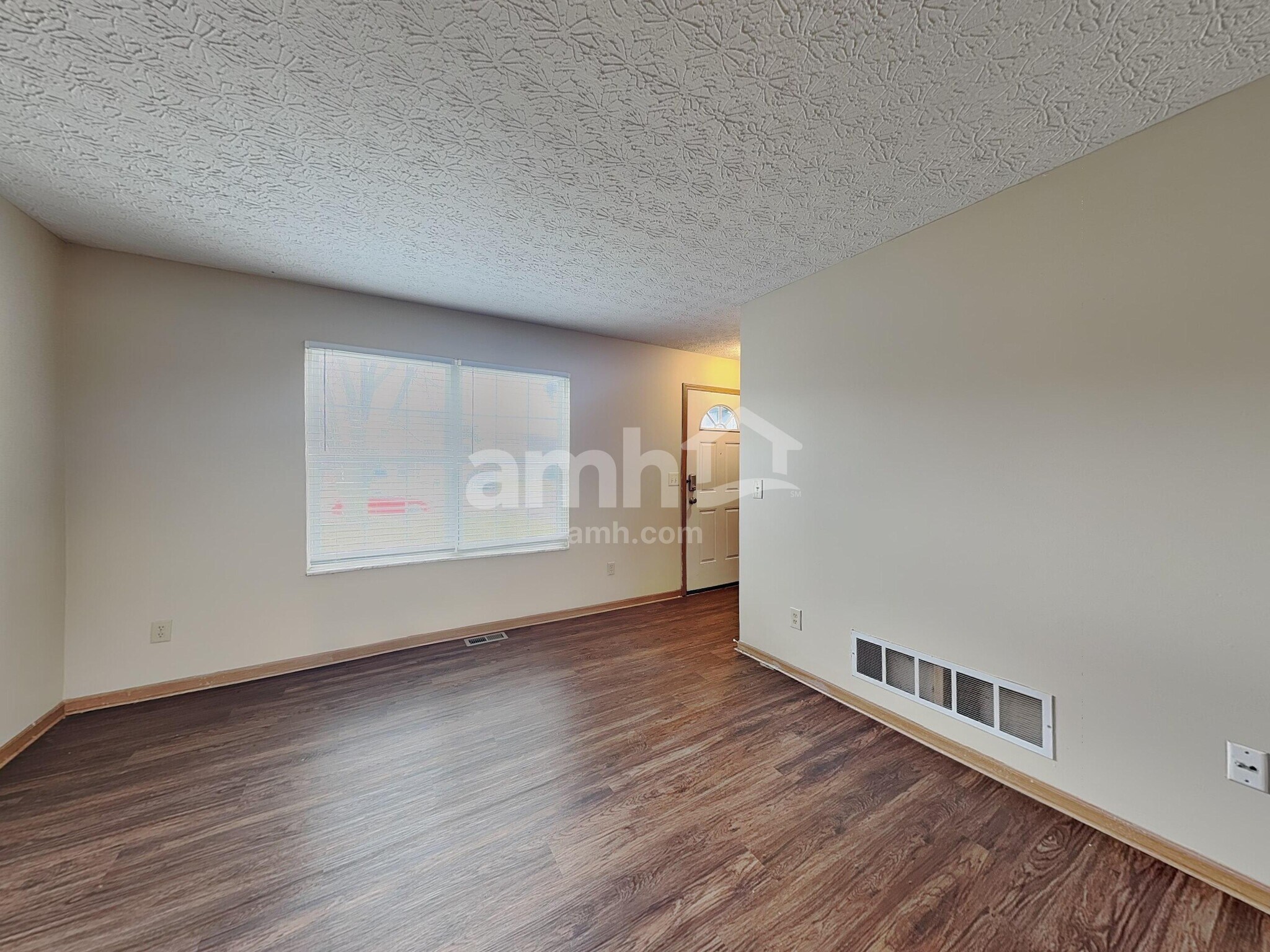 Building Photo - 4242 Honey Bee Ct