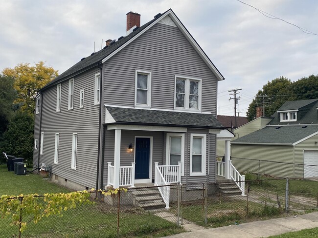 Building Photo - 946 W Alexandrine St