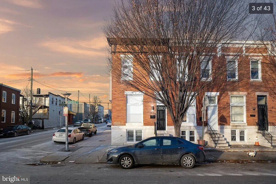 Building Photo - 500 N Lakewood Ave