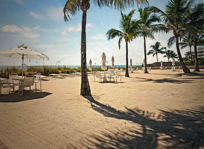 Building Photo - 170 N Ocean Blvd