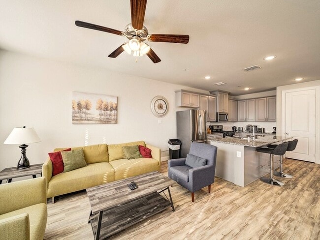 Building Photo - 6454 Cristo Ln