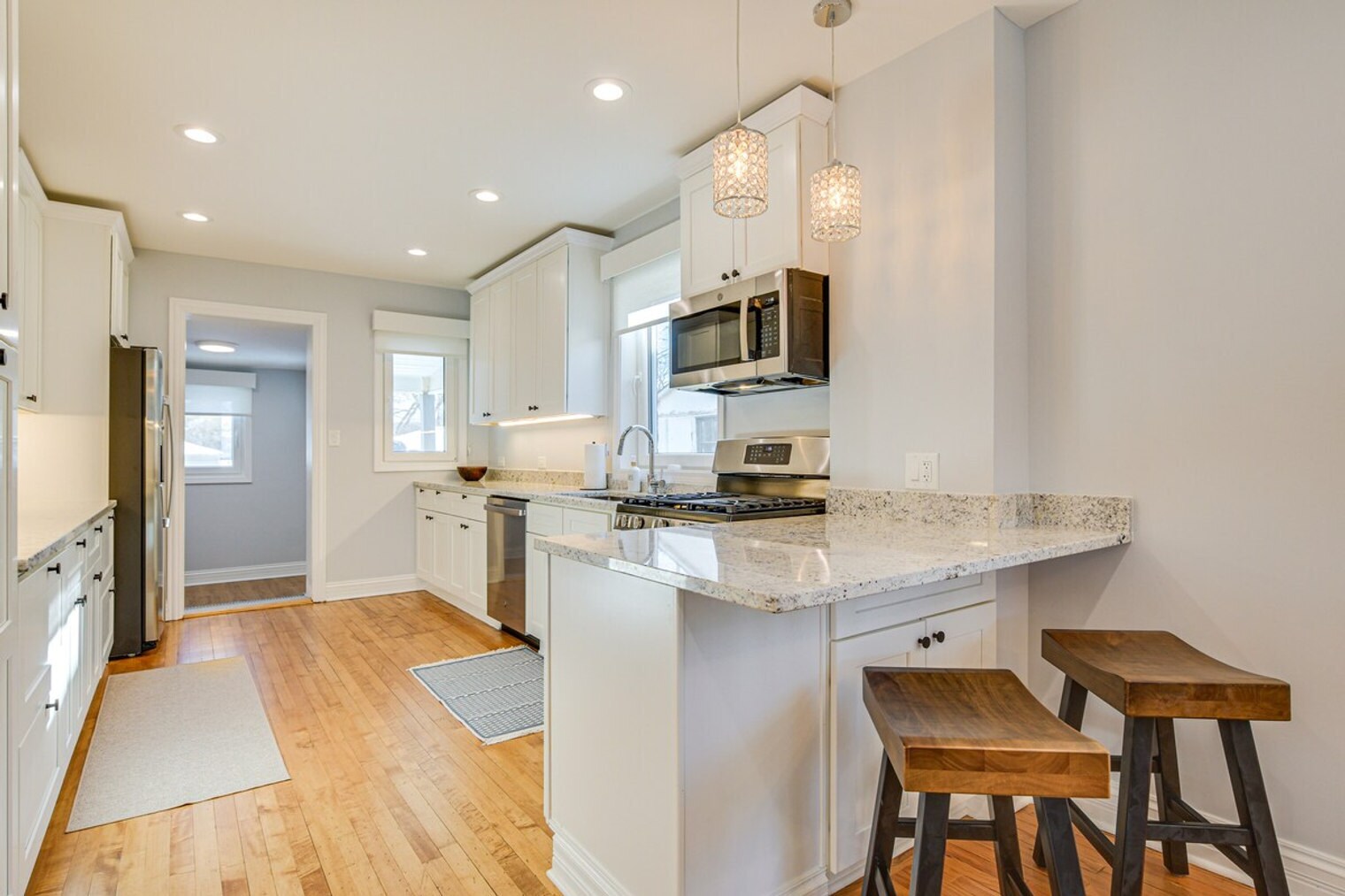 Building Photo - 1503 Fowler Ave