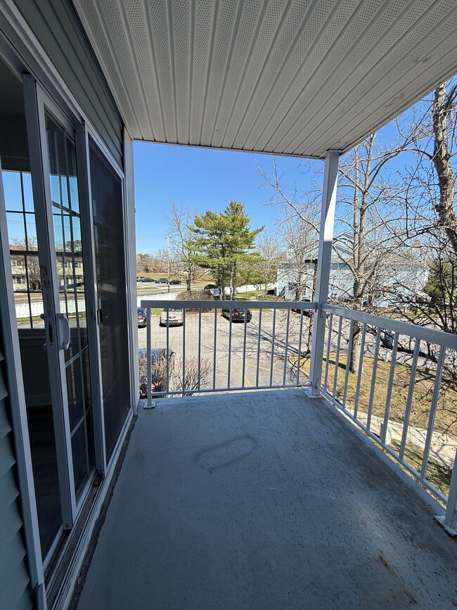 Building Photo - 208 Heather Croft