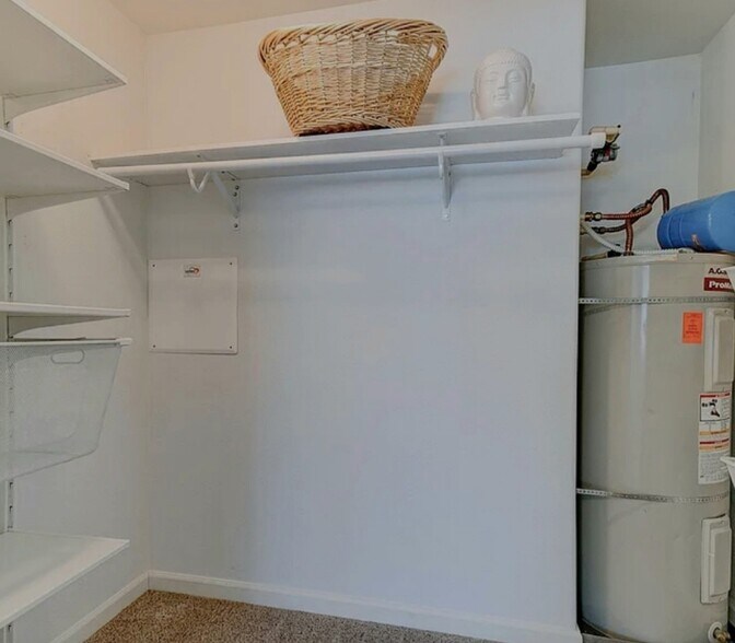 Building Photo - 720 NW 185th Ave