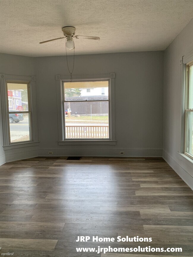 Building Photo - 4 br, 1 bath House - 202 S West Ave