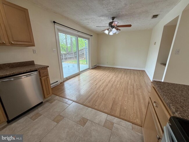 Building Photo - 416 Breslin Rd