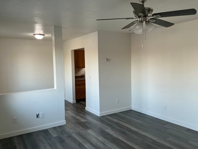 Building Photo - 2935 W Garfield St