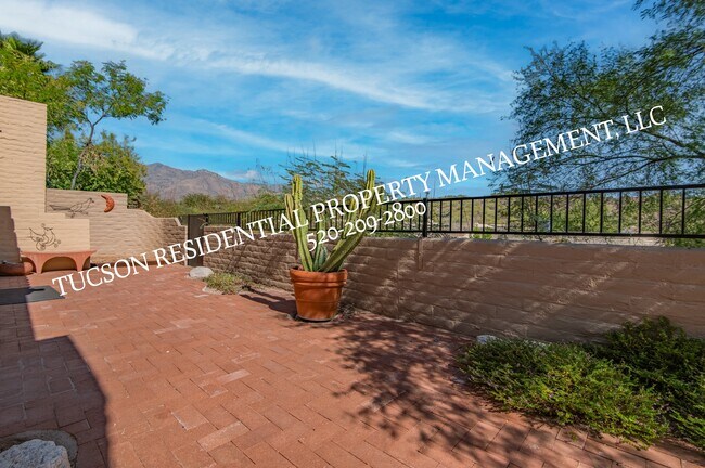 Building Photo - 5084 N Camino Del Lazo
