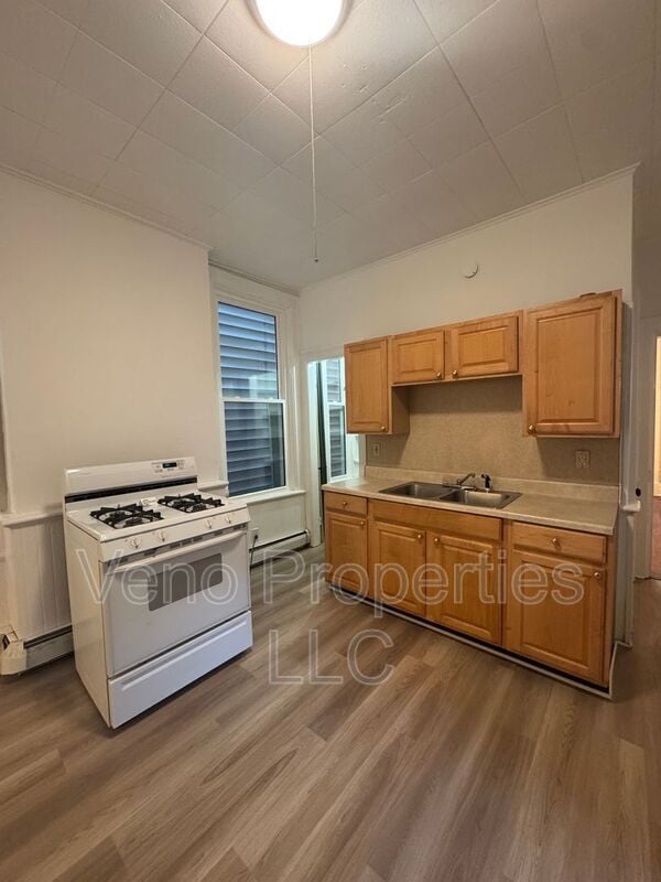 Building Photo - 99 Johnston Ave