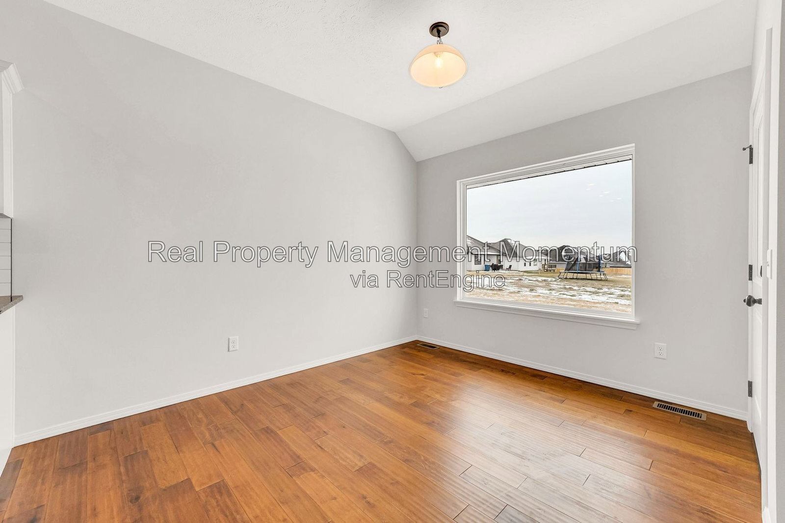 Building Photo - 749 E Penzance Cir