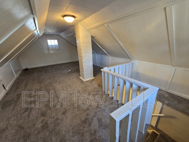 Building Photo - 511 Ricker St