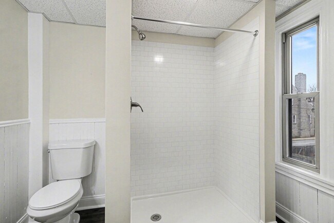 Building Photo - 145 S Pitt St