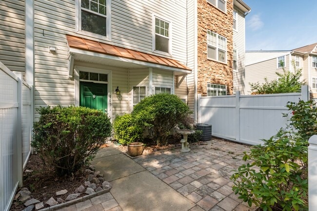 Building Photo - Available Now! Pet-Friendly 3-Story Townhome Near Wake Forest – Get $500 Off Your First Month!