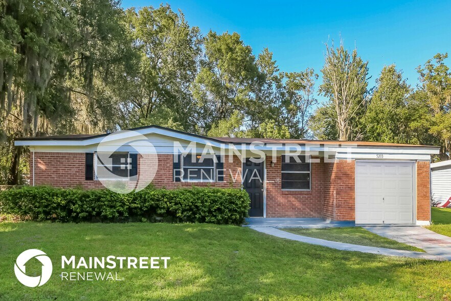 Primary Photo - 5203 Chivalry Dr