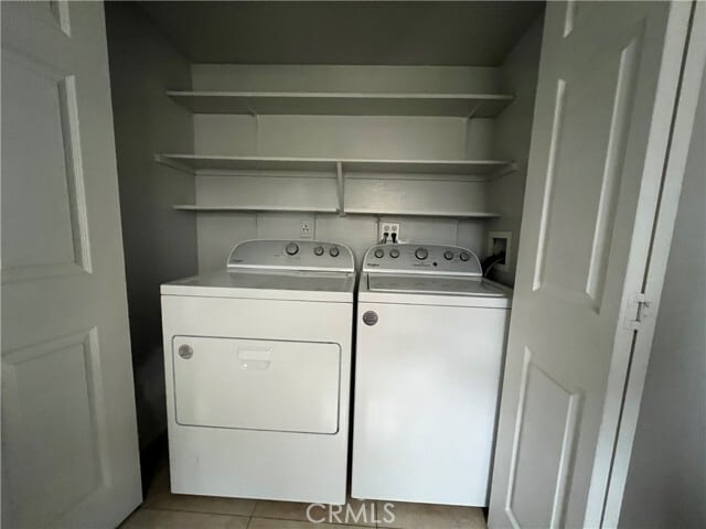 Building Photo - 36 Birchwood Ln