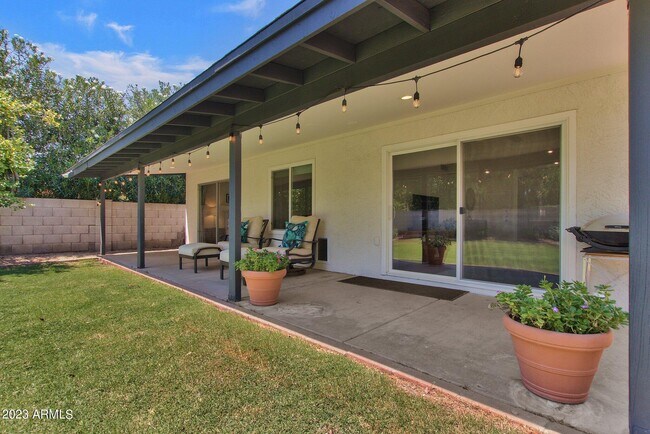 Building Photo - 6867 E Phelps Rd