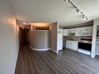 Building Photo - 124 Beech St