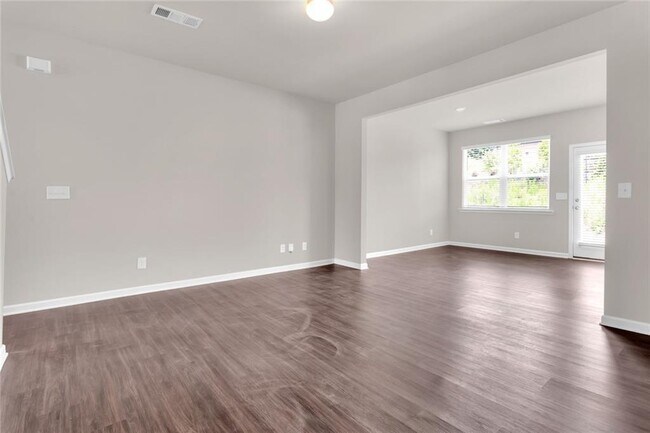Building Photo - 208 Turner Ln